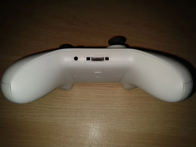 如何更新Xbox One控制器固件